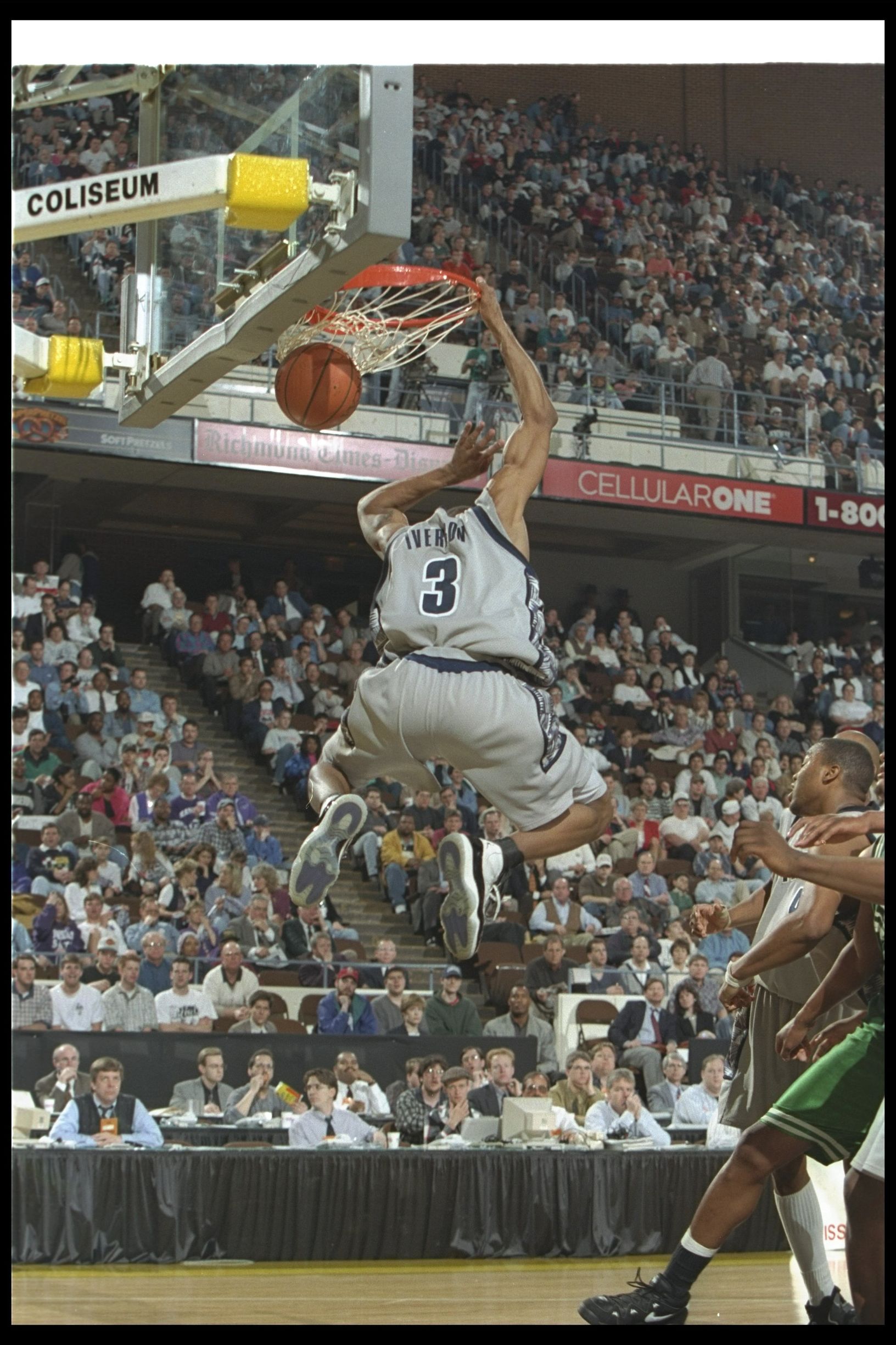 艾弗森全明星球鞋回顾,阿伦艾弗森最新答案