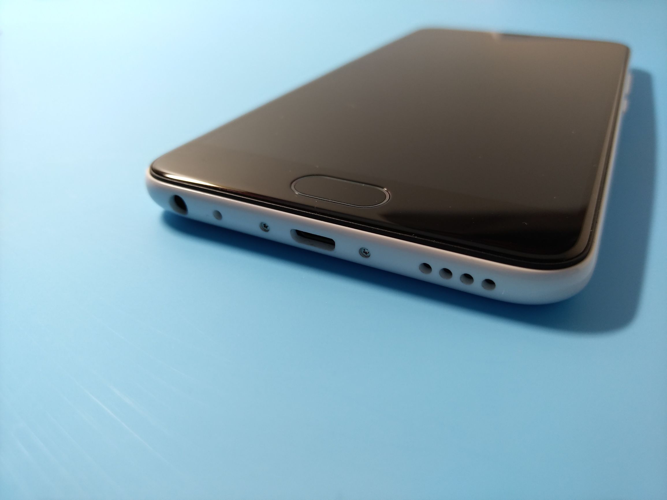 魅蓝5手机测评,千元机魅蓝5值不值得买