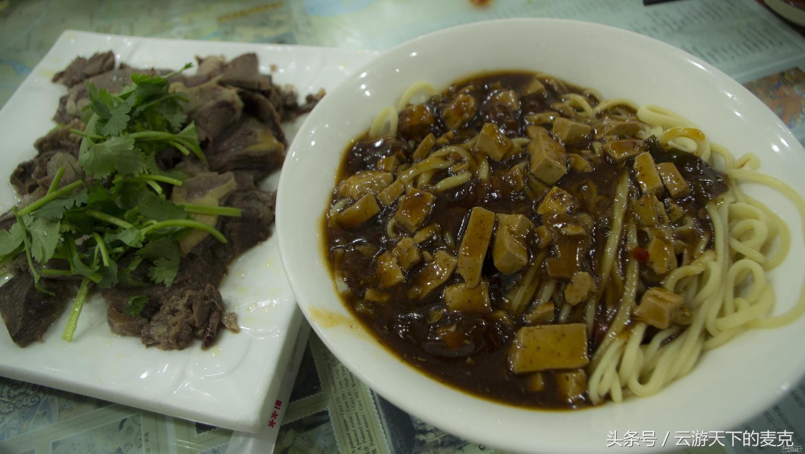 手牵手一起走遍大自然每个角落,手牵手一起走遍祖国的每个角落