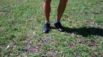 足球贴皮技巧,足球教学射门贴地