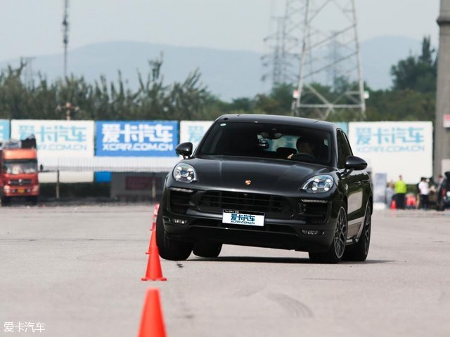 f-pace对比xc60,fpace和x4推荐哪款呢