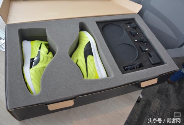 彪马足球鞋future可以不系鞋带,自动系鞋带的鞋彪马