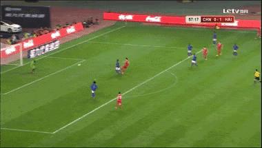 室内足球场射门,史上最精准的射门