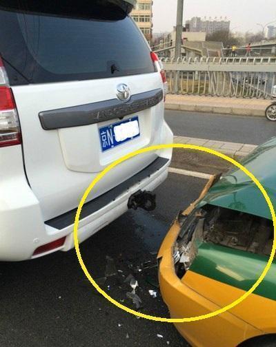 加装流氓钩追尾,前车加装流氓钩追尾谁的责任