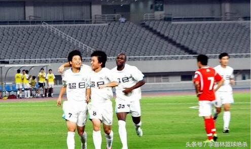 武磊的表现受到了里皮的称赞,武磊三球对里皮