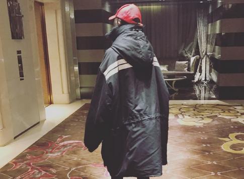 关晓彤一件大衣2万，马伊琍一个包一两万，娱乐圈的消费观学不来