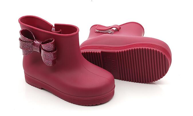 贝小七童款,贝小七贝克汉姆格莱美