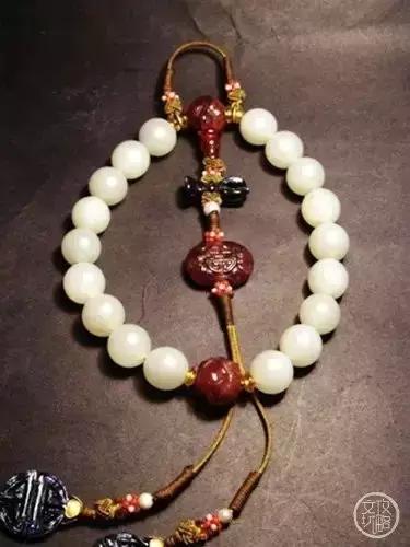 细压发圈的戴法,四圈太松五圈太紧