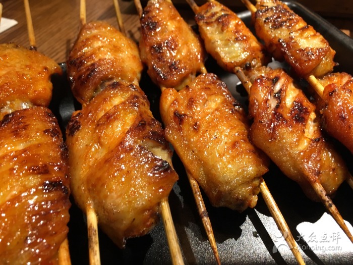 北京地铁站附近美食火锅,北京地铁站口的美食一条街