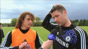 足球场上的尴尬失误瞬间,疯狂的足球2019世界足坛搞笑瞬间