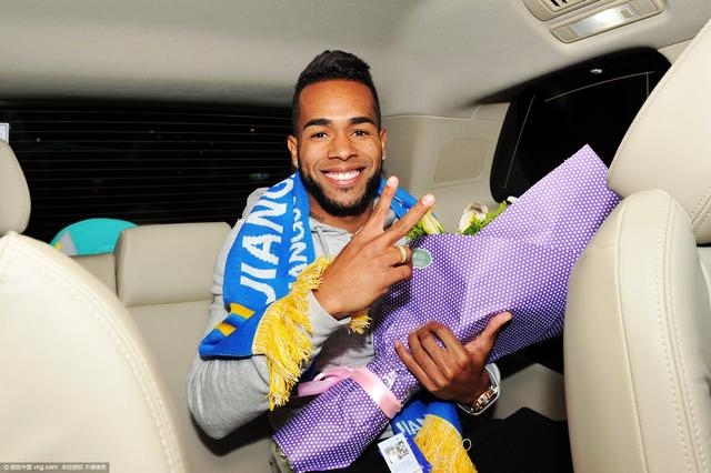 江苏特谢拉,特谢拉原来加入江苏足球队过吗