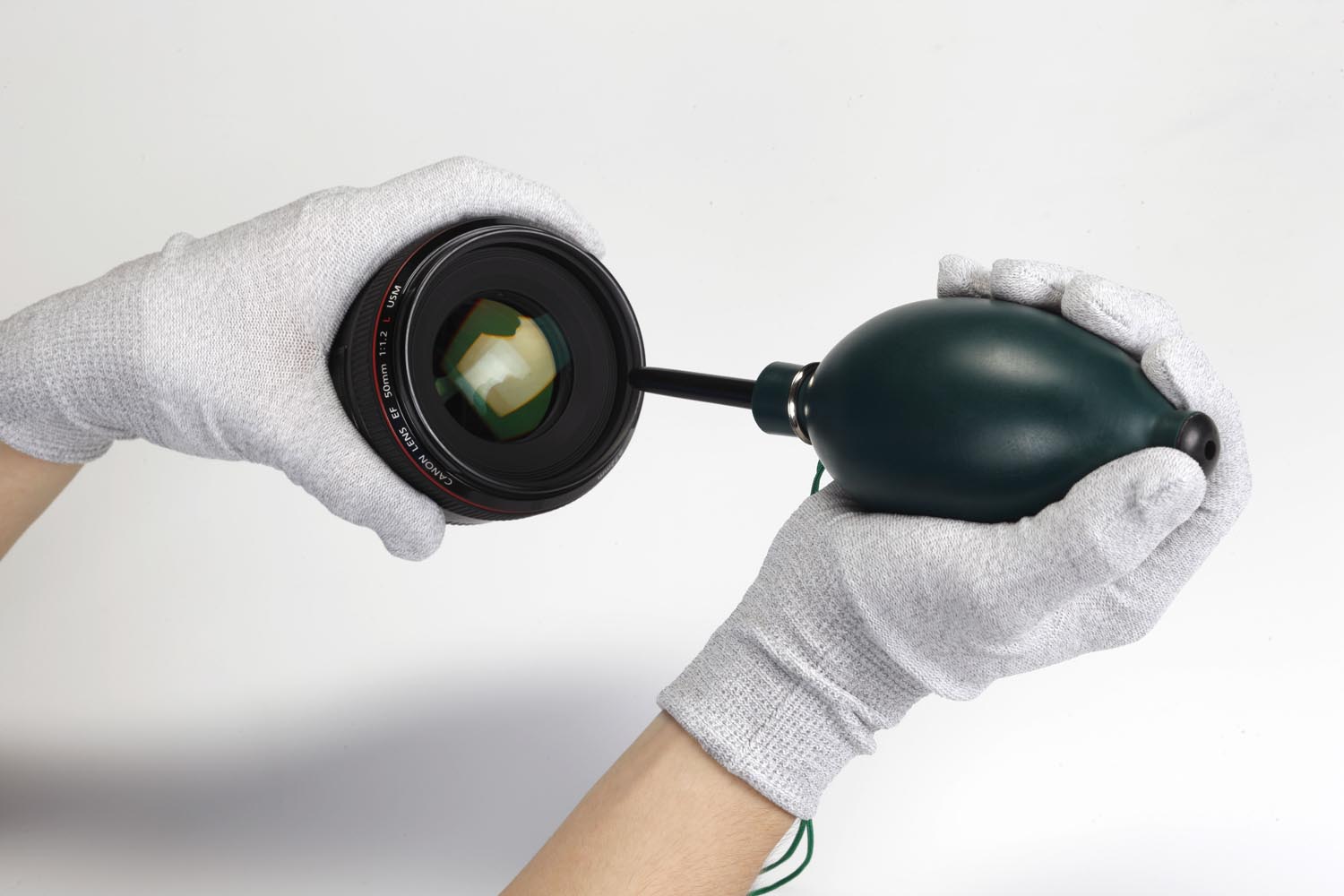 如何擦拭数码镜头,怎样擦拭镜片才不会有划痕
