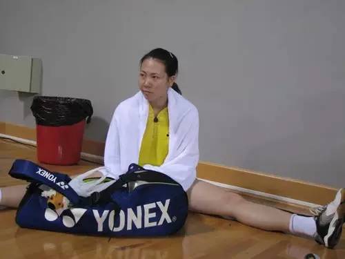 冬季打球的正确热身方式,天气冷打球关注事项