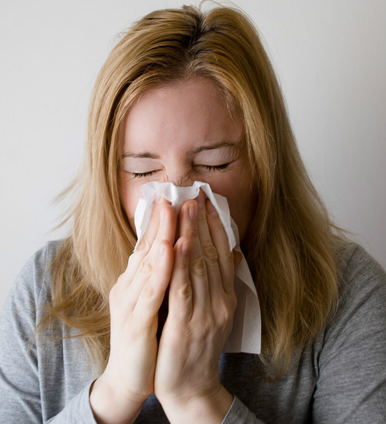 哺乳期发烧可以给小孩喂母乳吗,哺乳期妇女感冒发烧能吃退烧药吗