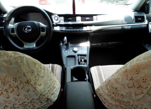 雷克萨斯ct混动油耗,油电混动雷克萨斯ct200h