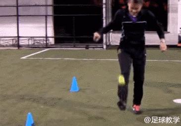 足球控球必学十大技巧,足球怎么练控球运球