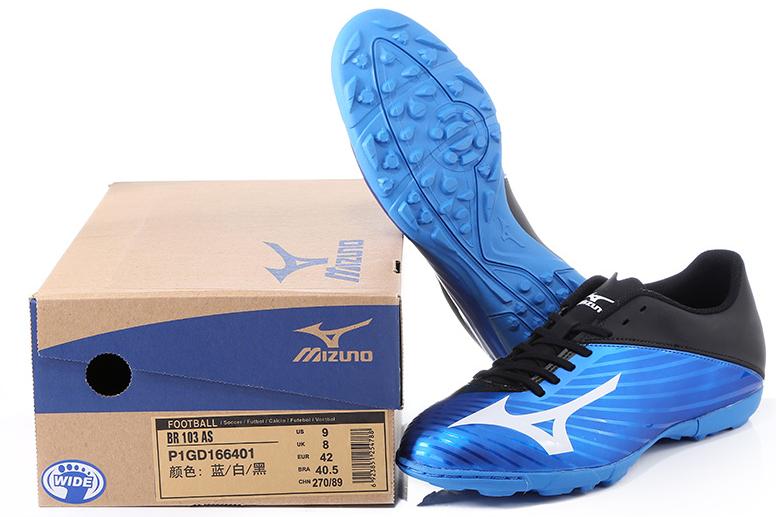 踢球的人球鞋推荐,踢球者必学