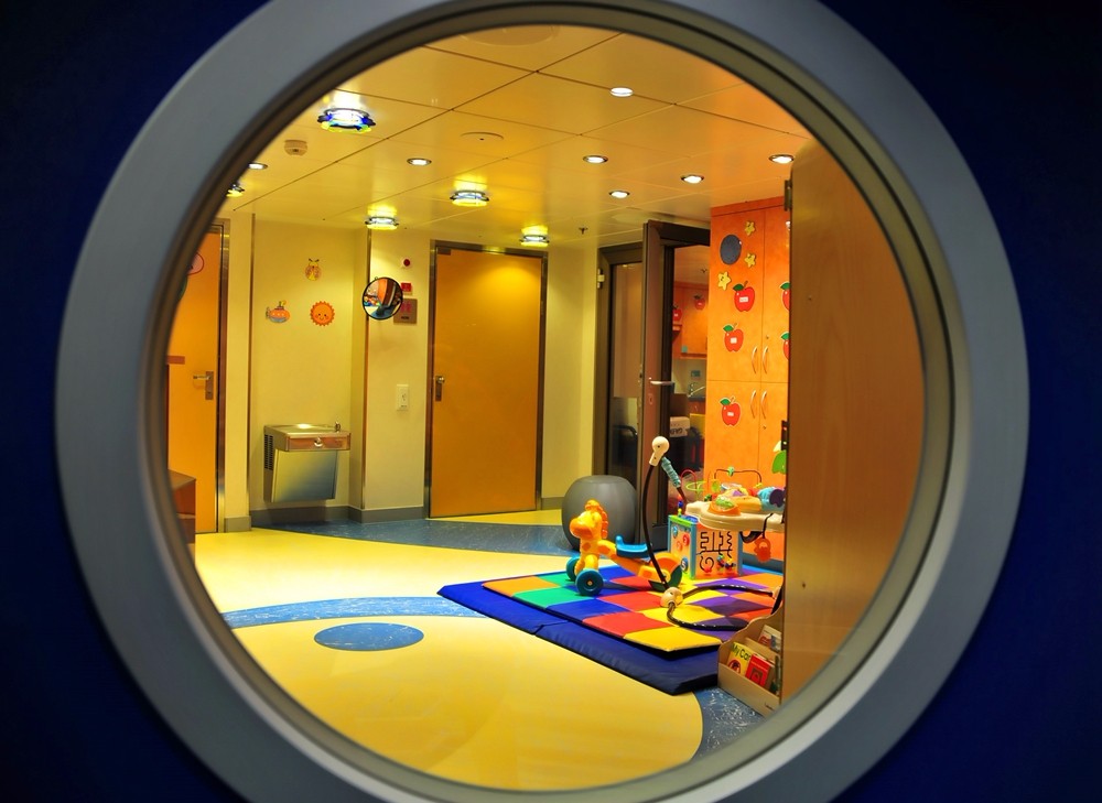 皇家加勒比海洋量子号,亚洲最大邮轮海洋量子号视频