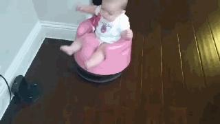 搞笑精选：女友夹不住A4纸，怪我咯