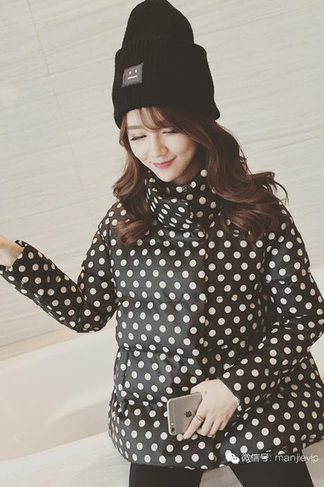 时尚棉衣设计感,棉衣这样搭配穿出冬天的随性洒脱