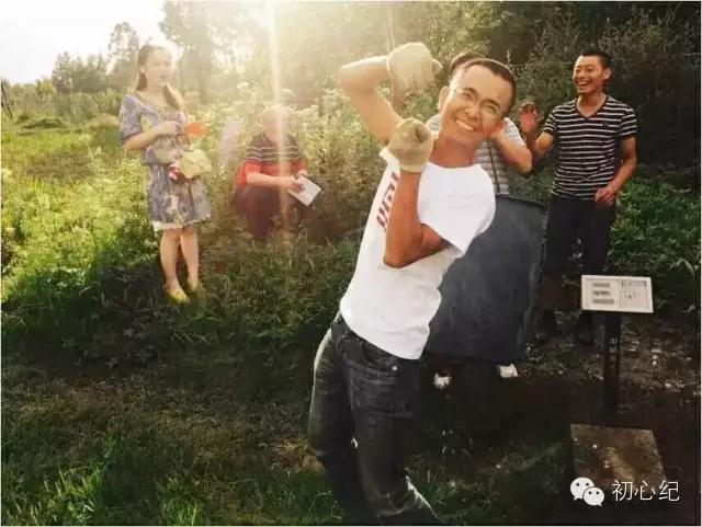 有一座慢待时光的农场，在四季牧歌里吟唱！