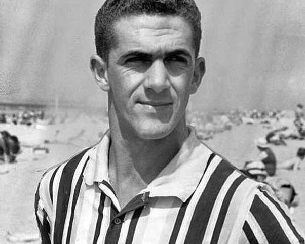 传真故障电邮不通看错身高买错人冬季转会的奇葩事