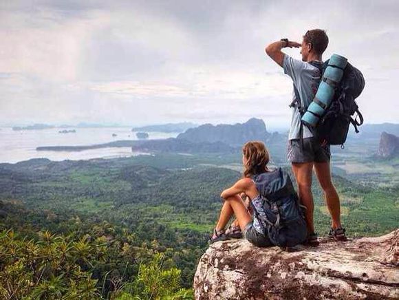 过年回家背包太重，谨慎“背包病”