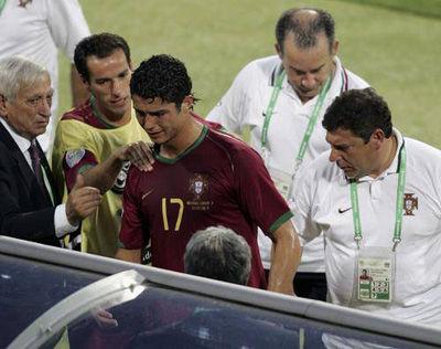 c罗职业生涯非常辉煌岁月不饶人,c罗生涯十大震撼视频