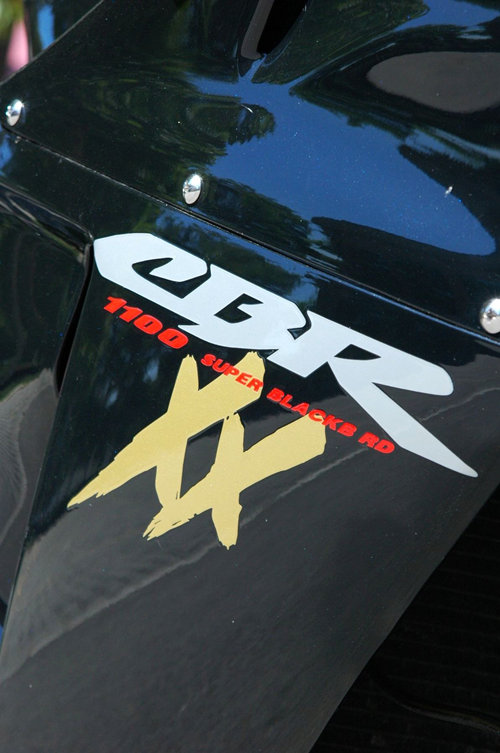 一代经典老款摩托车满满的回忆,摩托车一代经典情怀