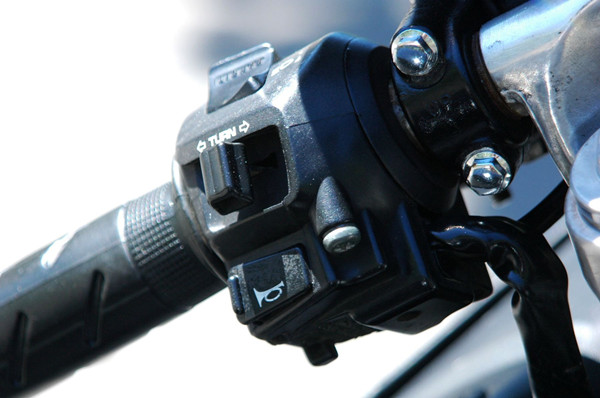 一代经典老款摩托车满满的回忆,摩托车一代经典情怀