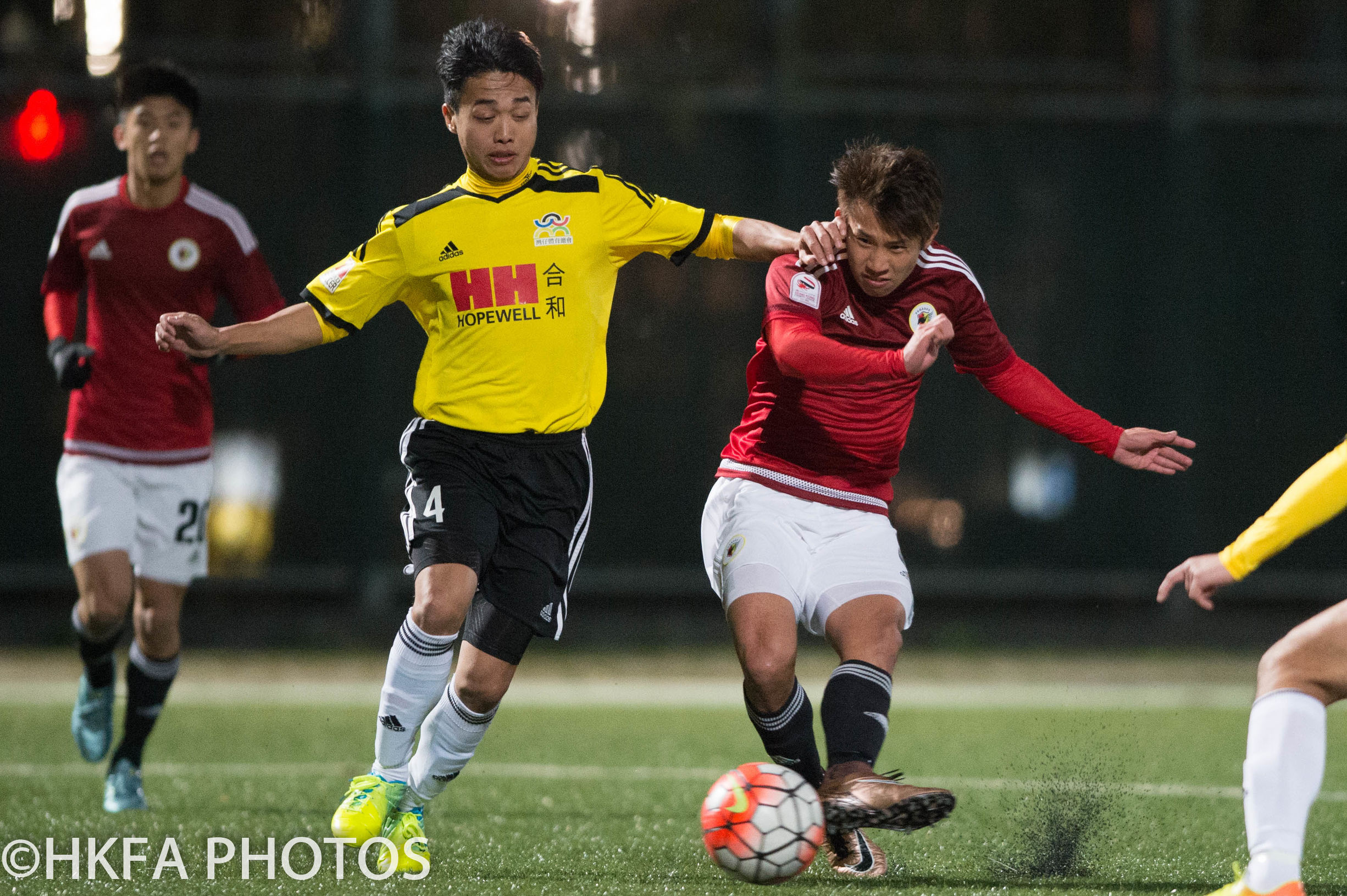 港澳台体育新闻,中国香港足球队进4强现场播报
