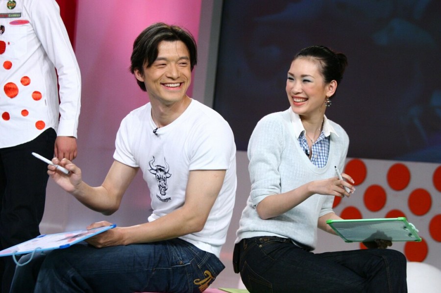 情人节，前国脚少的了几个“渣男”？那英临产，对浪子高峰死心