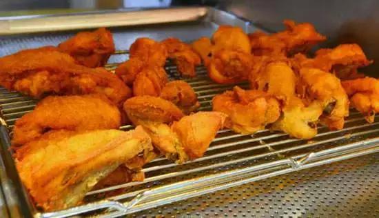 日本肯德基奶油鸡肉派,日本肯德基kfc吮指原味鸡