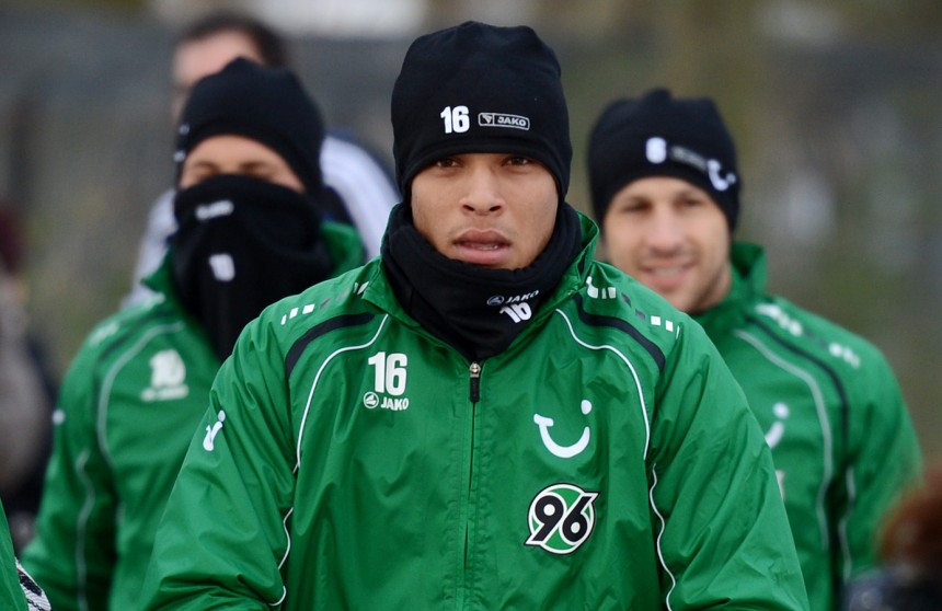 传真故障电邮不通看错身高买错人冬季转会的奇葩事