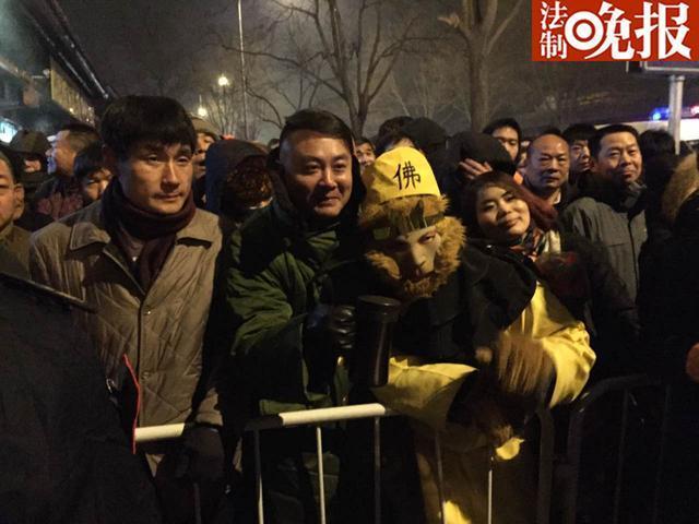 大年初一雍和宫烧香几点,大年初一雍和宫