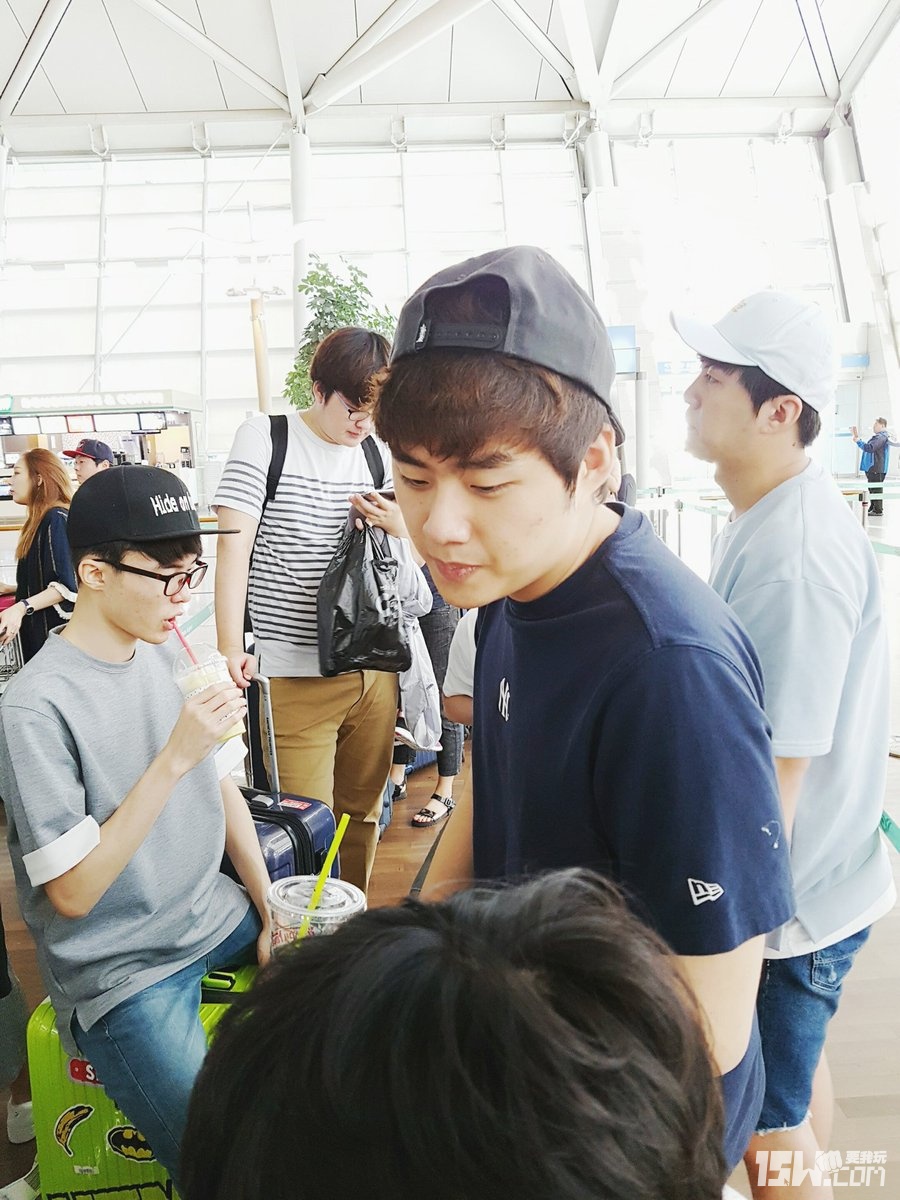 skt出征照视频,skt回归