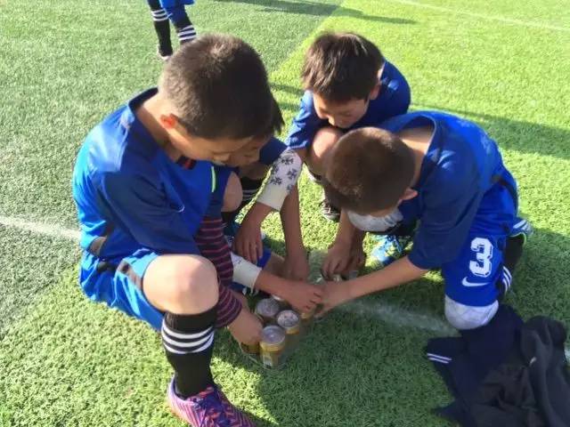 成都最近的青少年足球比赛,青少年足球锦标赛大获全胜