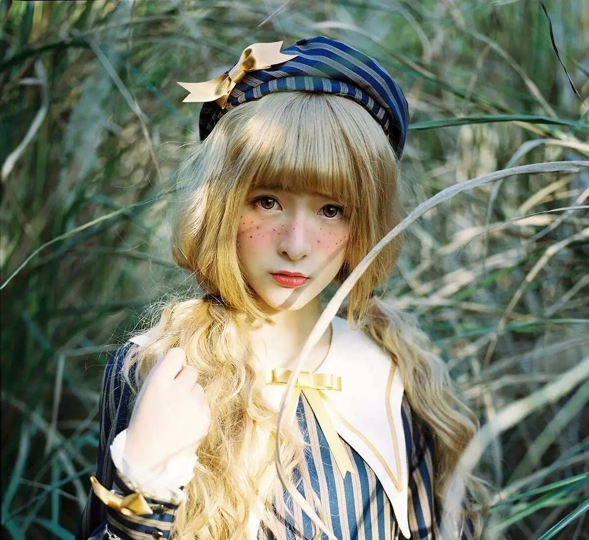 美式混血雀斑妆,高级感的雀斑妆