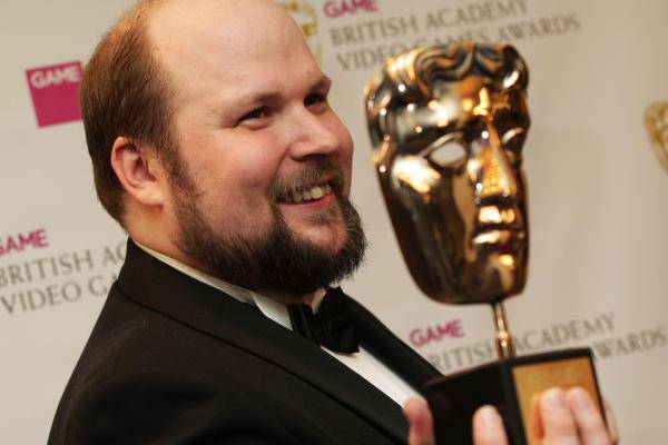 还敢骂人死胖子？身价89亿的程序员告诉你：胖，照样比你浪！