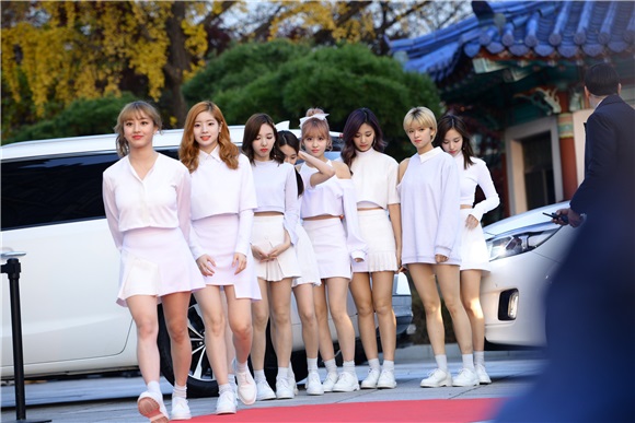 防弹和exo颁奖典礼,yes首尔出席活动视频