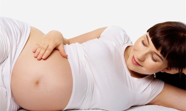 谁说怀孕就该又丑又胖,怀孕怎么穿不显胖又保暖