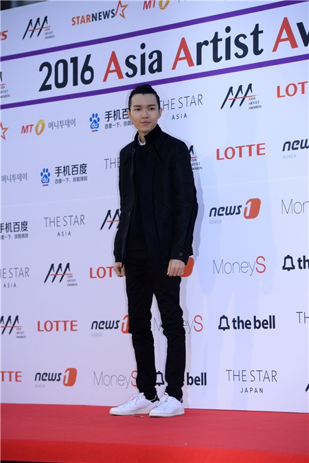 防弹和exo颁奖典礼,yes首尔出席活动视频