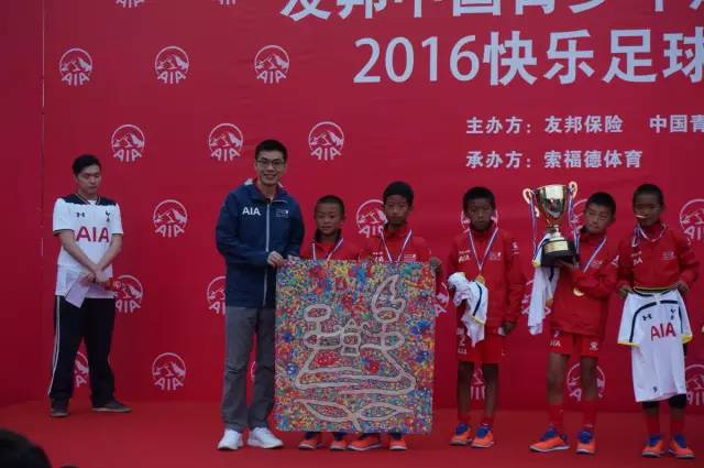 这群丽江小朋友名气很大，这次又在上海拿了个全国冠军