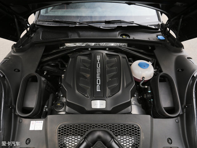 f-pace对比xc60,fpace和x4推荐哪款呢