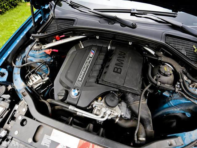 f-pace对比xc60,fpace和x4推荐哪款呢