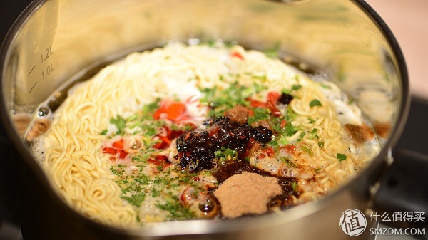 美的抽油烟机侧吸式清洗图解,油烟机拆卸清洗详细全过程美的