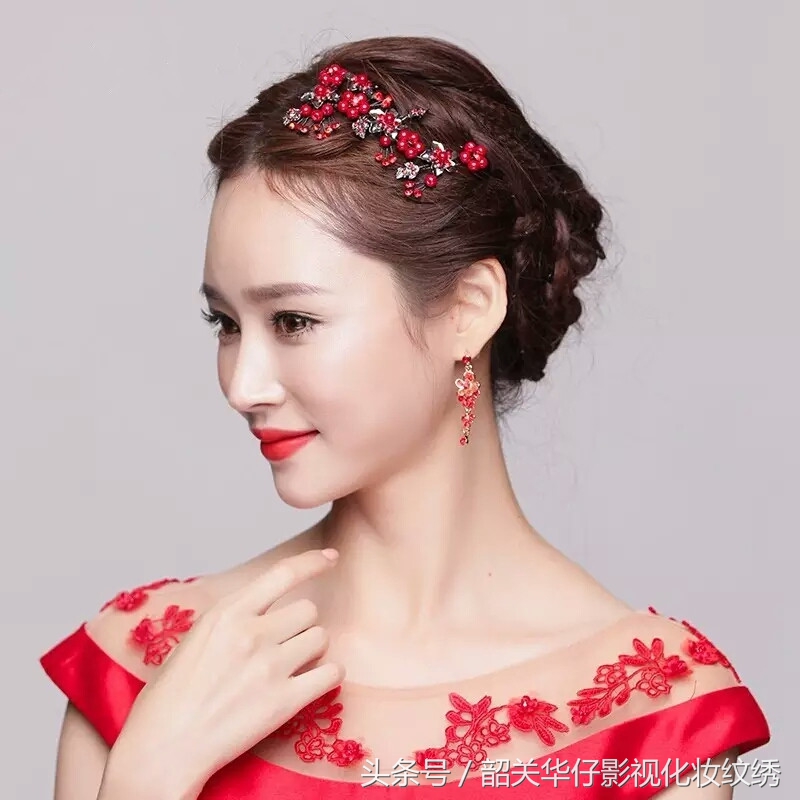 敬酒服复古礼帽新娘造型,新娘新款式敬酒服款式大全