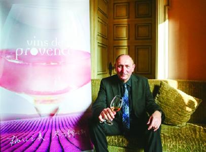 喝葡萄酒的技巧和方法,正确喝葡萄酒的技巧