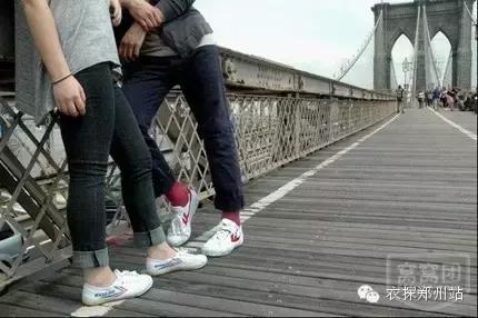 女明星都在穿的牌子,女明星都在穿的服装品牌