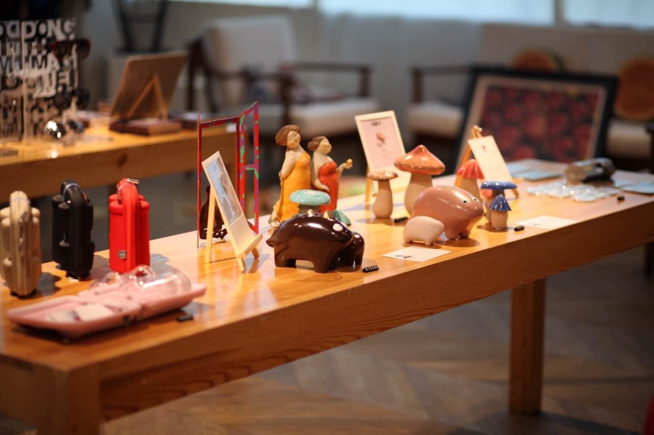 为了了解什么是好物，她3年时间把自己家所有家具摆设换了3遍